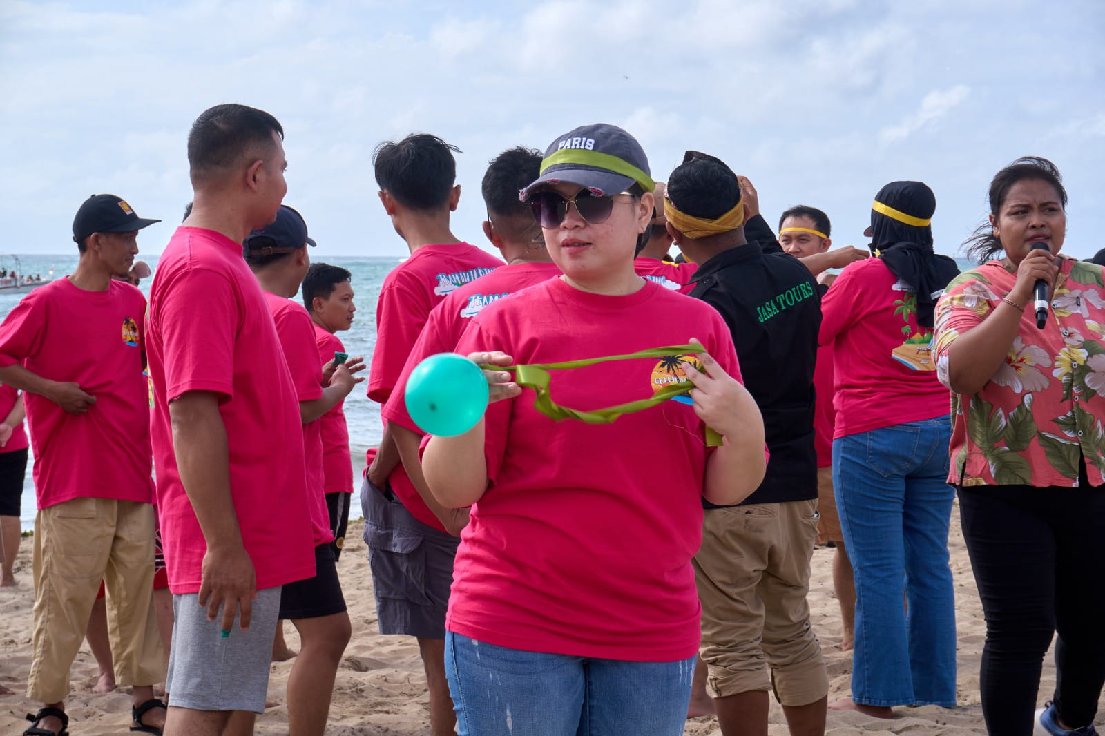 Chopstick Challenges, salah satu team building games seru