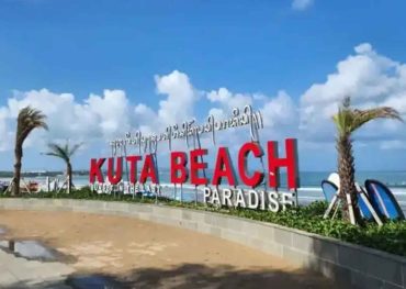 Pantai Kuta sebagai tempat wisata dekat bandara Bali