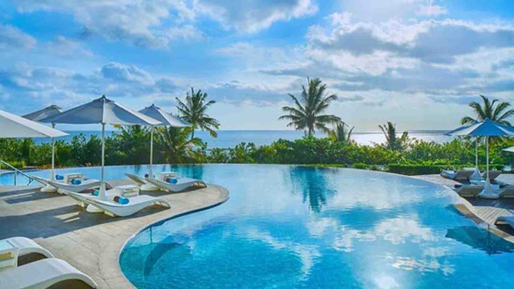 penginapan murah Bali area Kuta dekat pantai