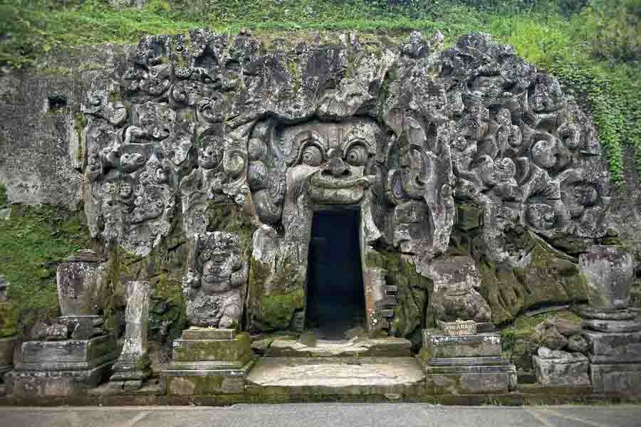 Sejarah Goa Gajah Bali